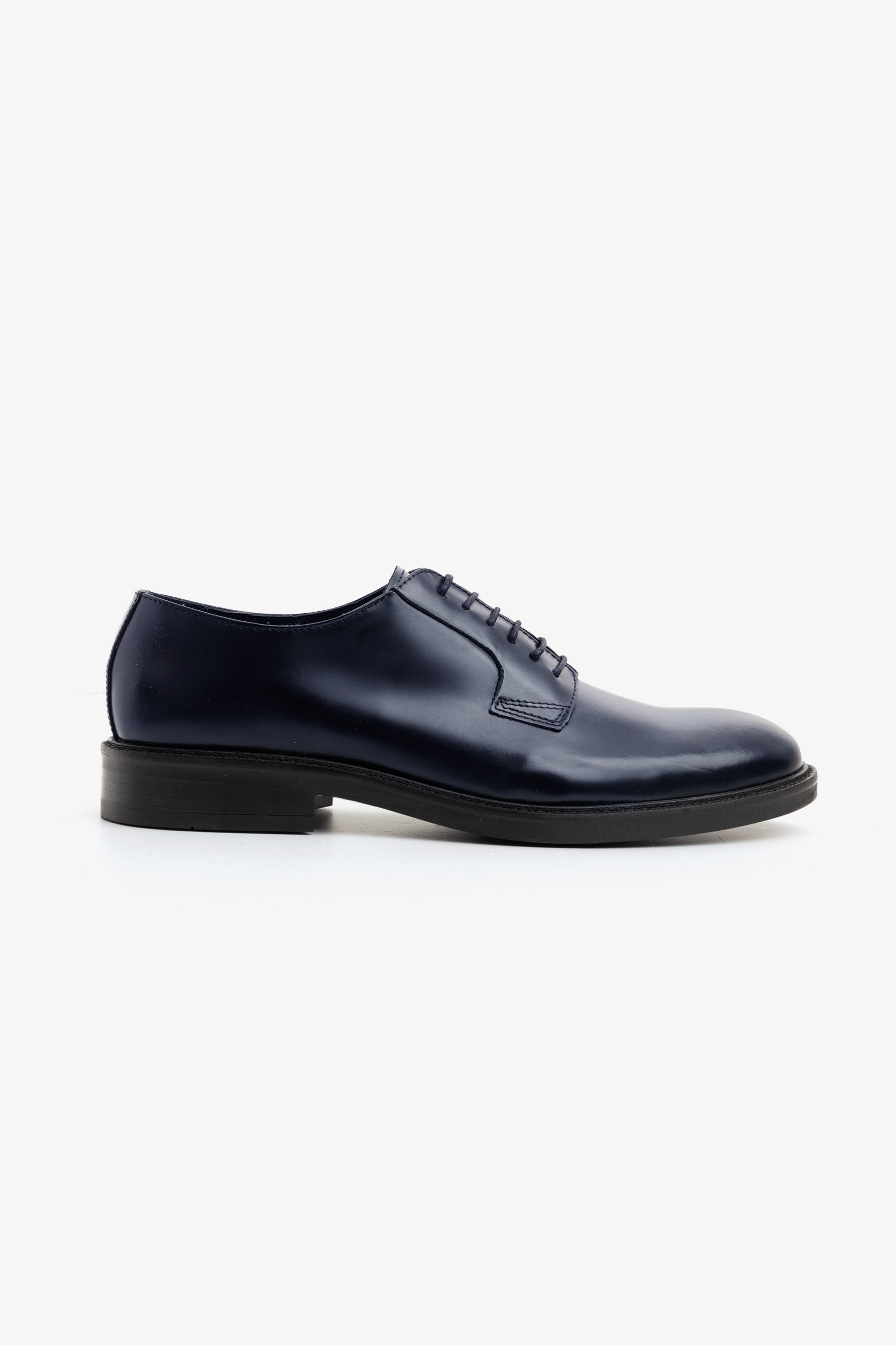 Zapato derby azul clásico