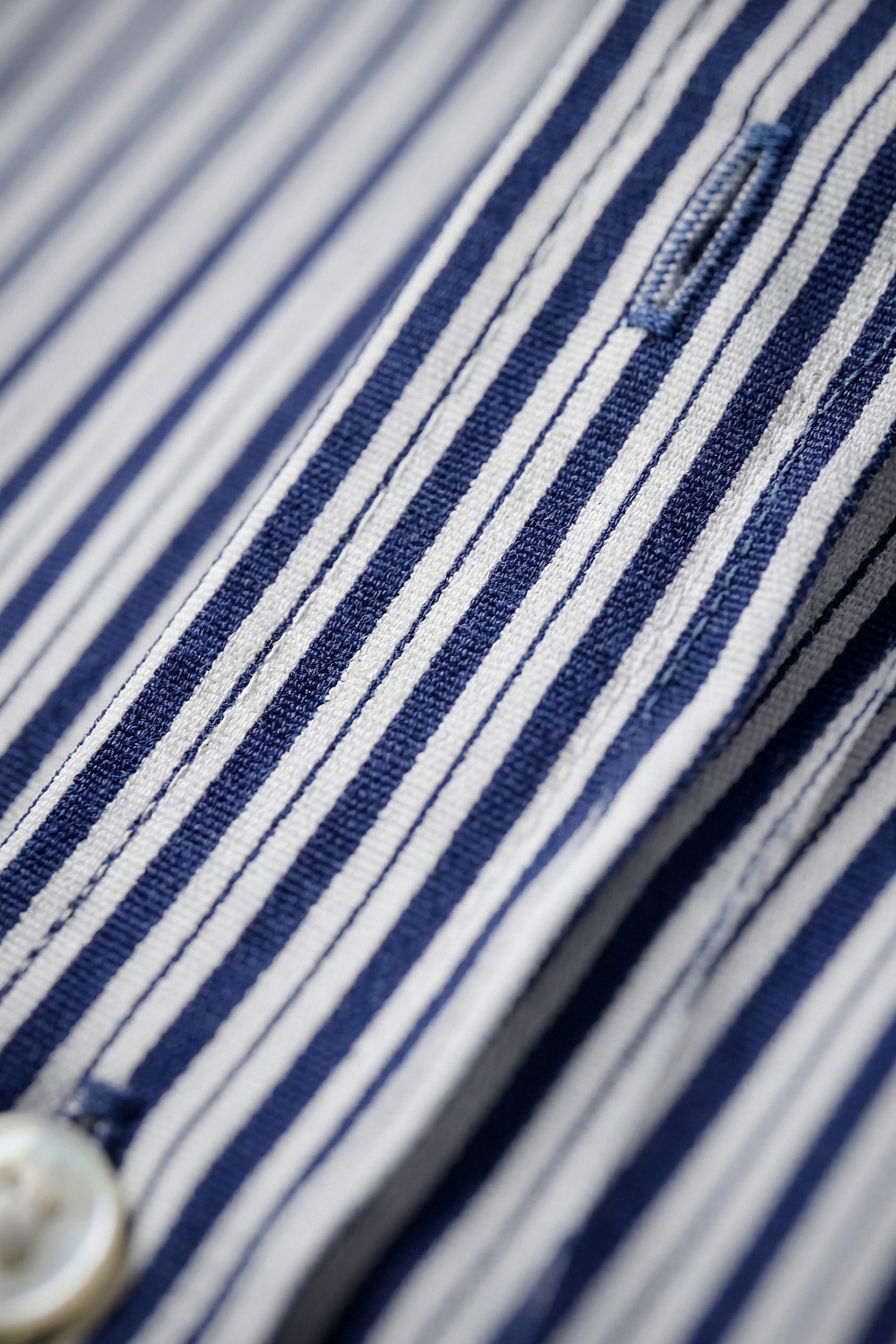 Camicia a righe blu